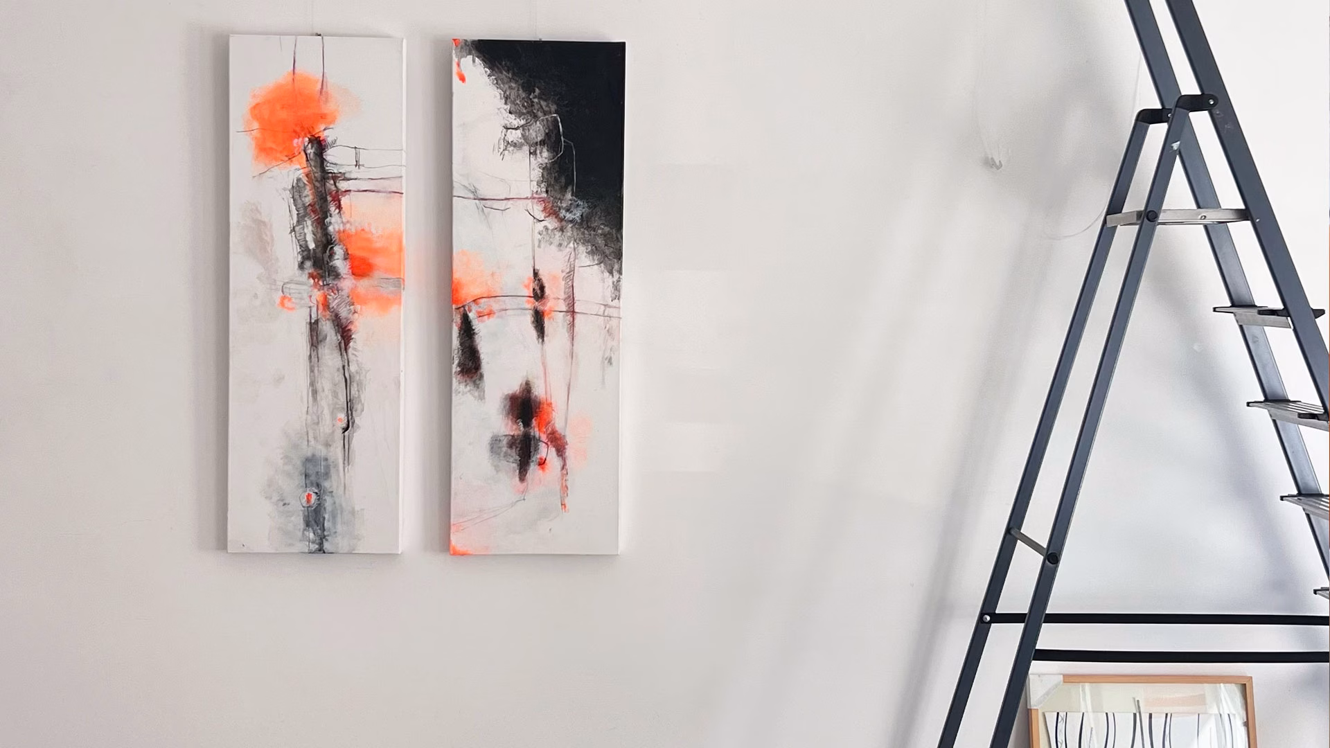 Fragmented Self /„Fragmentiertes Ich“ Mixed Media Diptychon auf Leinwand, je 120 x 40 x 4,5 cm